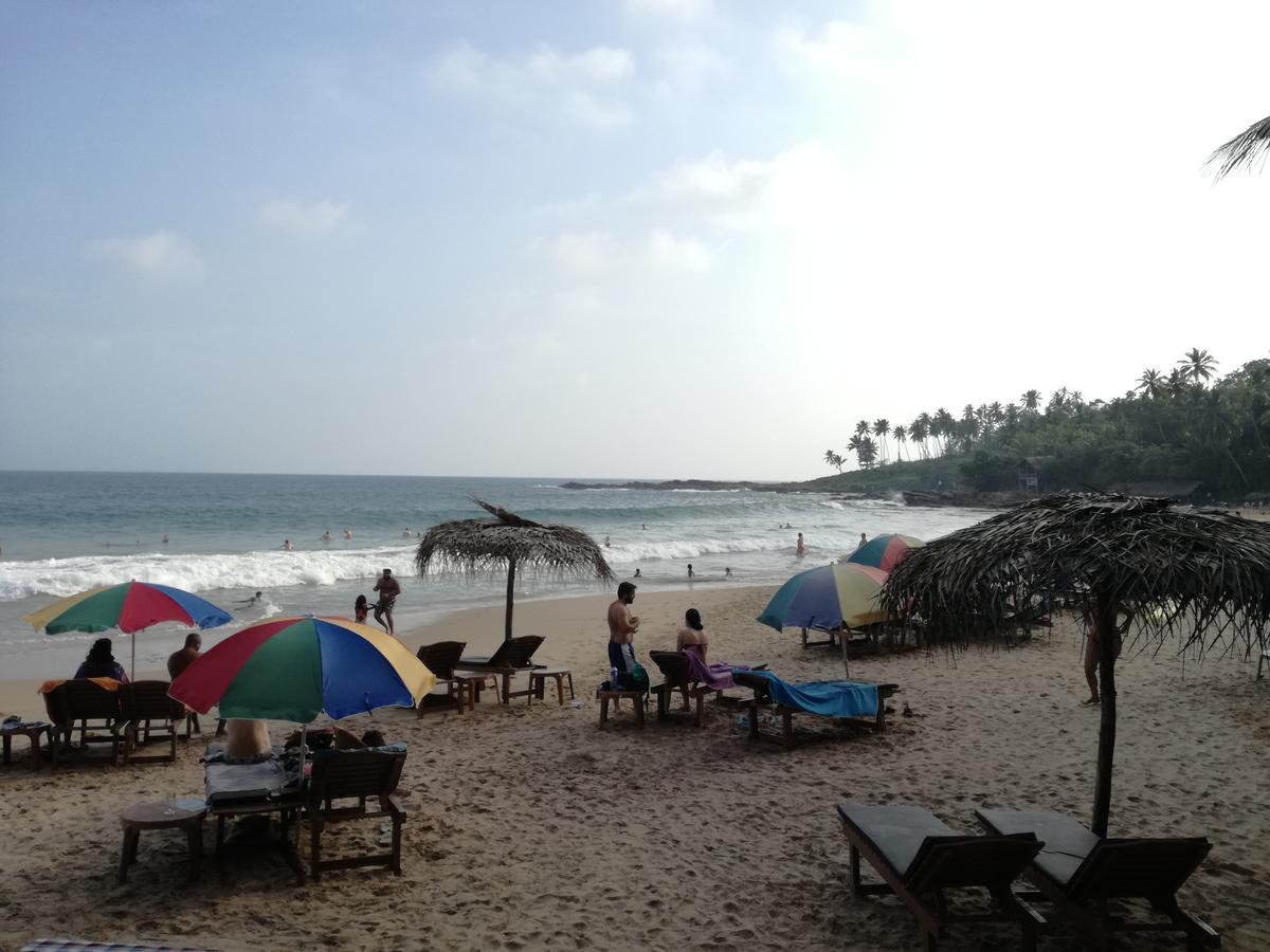 ホテルGolden Beach Rest タンガラ エクステリア 写真